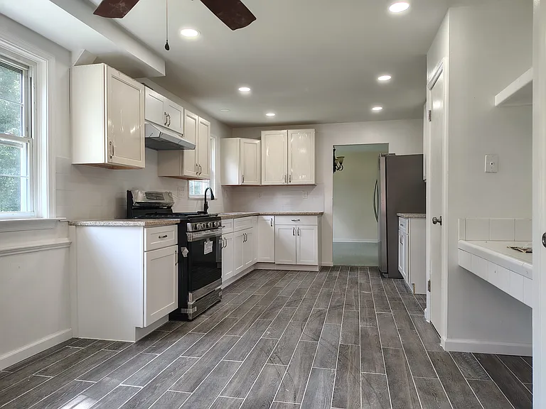 14301 Ansted Rd — Photo 3