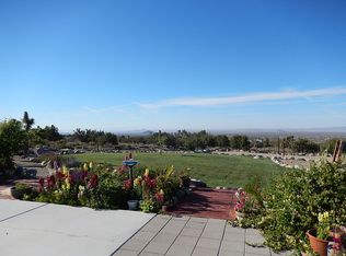 326 Ironwood Rd, Piñon Hills, CA 92372