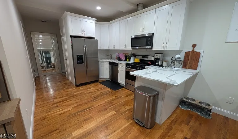 104 Broughton Ave #1B — Photo 12