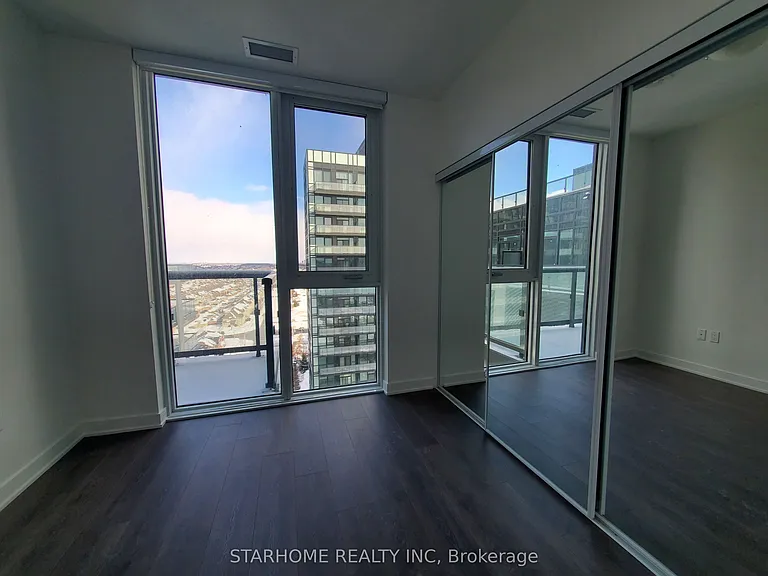 85 Oneida Cres #1614 — Photo 9