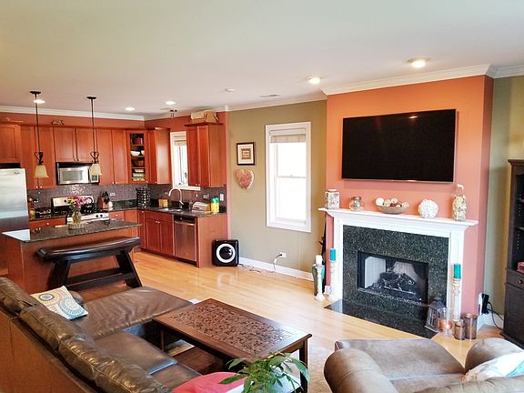 2nd image of 2816 N Rockwell St APT 2N