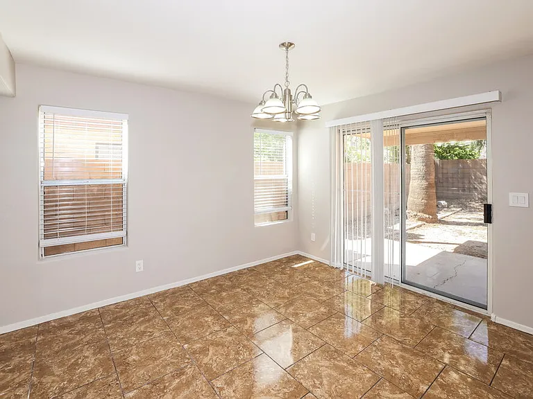 4124 E Anderson Dr — Photo 5