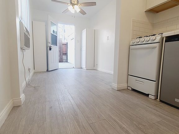 2nd image of 1346 N Columbus Ave #9