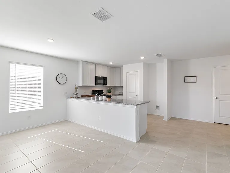 2821 Watchpoint Rd — Photo 12