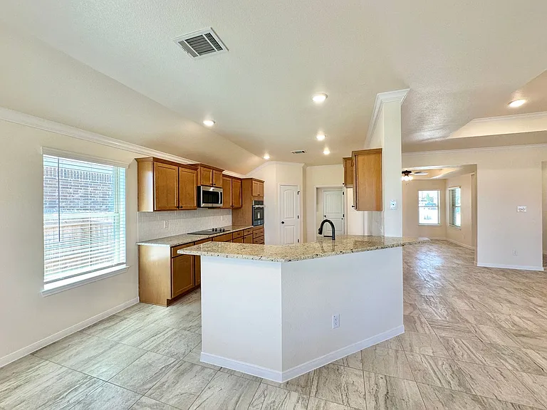 905 Galloway Dr — Photo 12