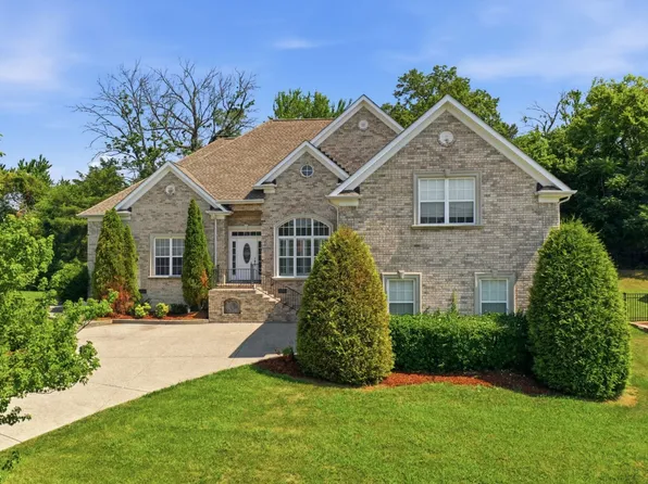 614 Firefox Dr, Brentwood, TN 37027