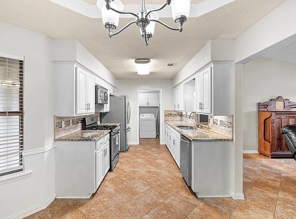 5th image of 3712 Peperport Dr