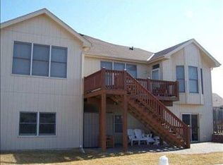 9704 S 27th St, Bellevue, NE 68123