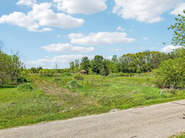W7760 CONSERVATION ROAD, Lake Mills, WI 53551