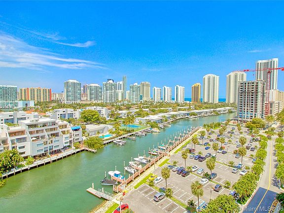 4th image of 400 Kings Point Dr #16