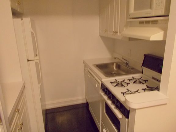 2nd image of 1680 York Ave APT 2F