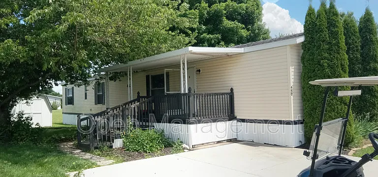 1100 Thornwood Dr #26 — Photo 1
