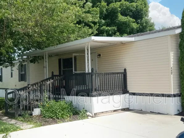 1100 Thornwood Dr, Heath, OH