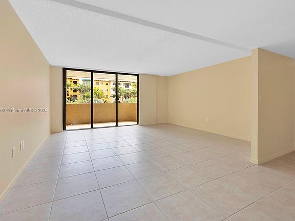 5th image of 600 Biltmore Way APT 216