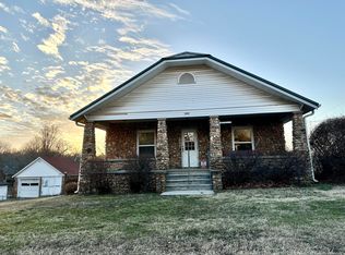 2100 Oak Ridge Dr, Neosho, MO 64850