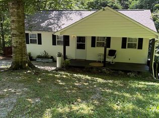 5079 Eagles Cove Rd, Byrdstown, TN 38549