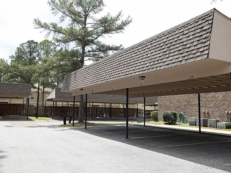The Oakley at Hillcrest — Photo 25