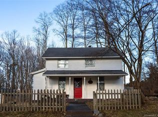 15 Parsonage Rd, Higganum, CT 06441