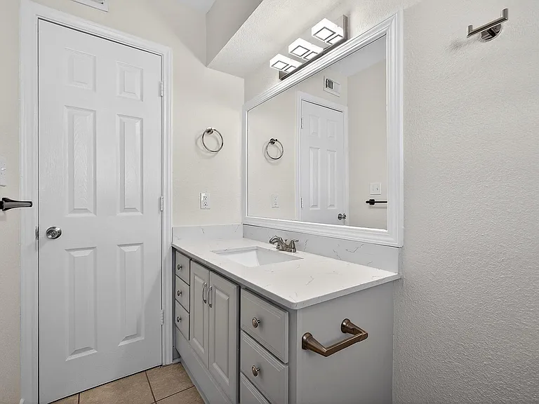 1221 Cedar Post Ln #4D — Photo 14