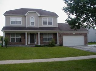 502 Edgewood Dr, Minooka, IL 60447