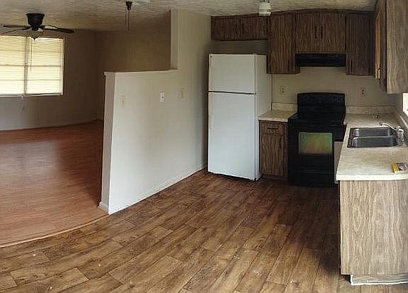 4th image of 223 S Barbour St