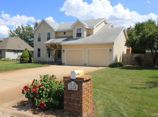 1224 Fredrich Dr, Salina, KS 67401