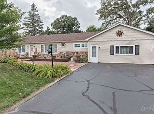 28611 106th St, Trevor, WI 53179