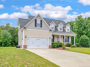 5253 Anna Belle Ln, Wade, NC 28395