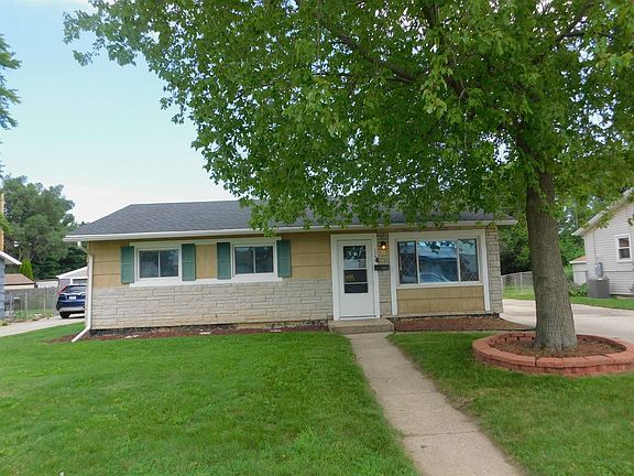 2nd image of 1722 Evans Ave