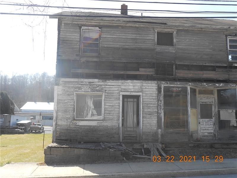 2nd image of 318 Elk Run Ave