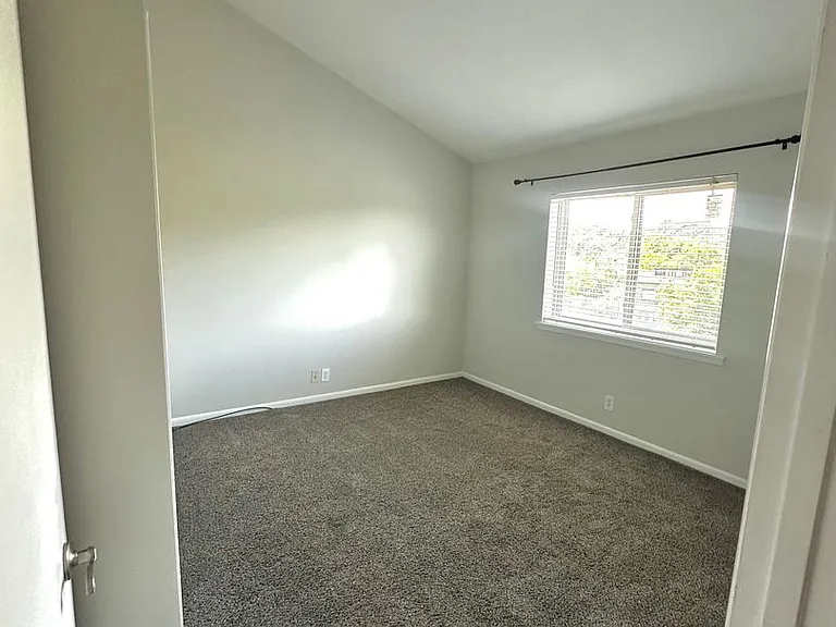 213 Summit Ridge Dr — Photo 19