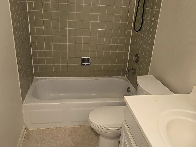 830 Westmoreland Dr #2B — Photo 8
