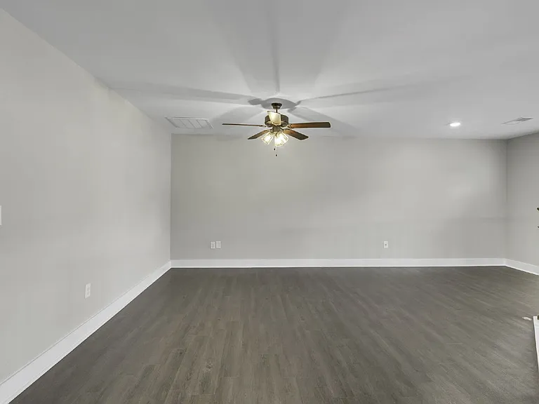 148 Cox St — Photo 22