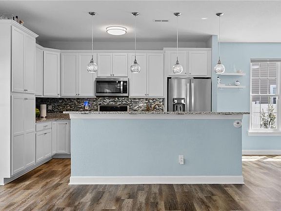 5th image of 130 Jaclyn Dr