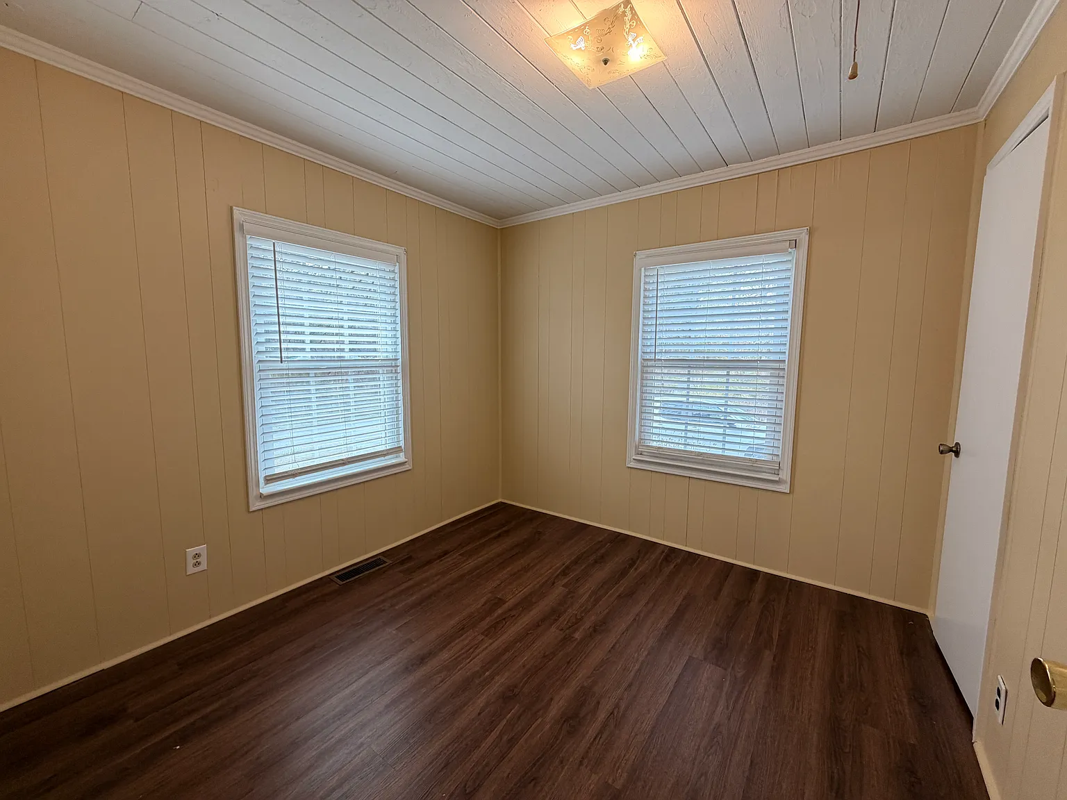 2 bed, 750 sqft, $1,200 — Photo 4