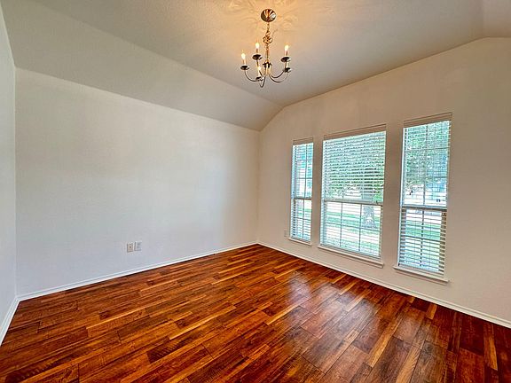 3rd image of 5316 Bear Valley Dr
