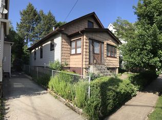 22 Cottage Pl, Bloomfield, NJ 07003