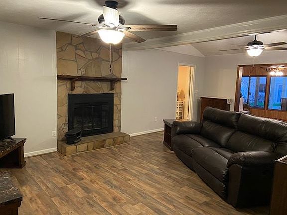 2nd image of 209 Gawin Dr