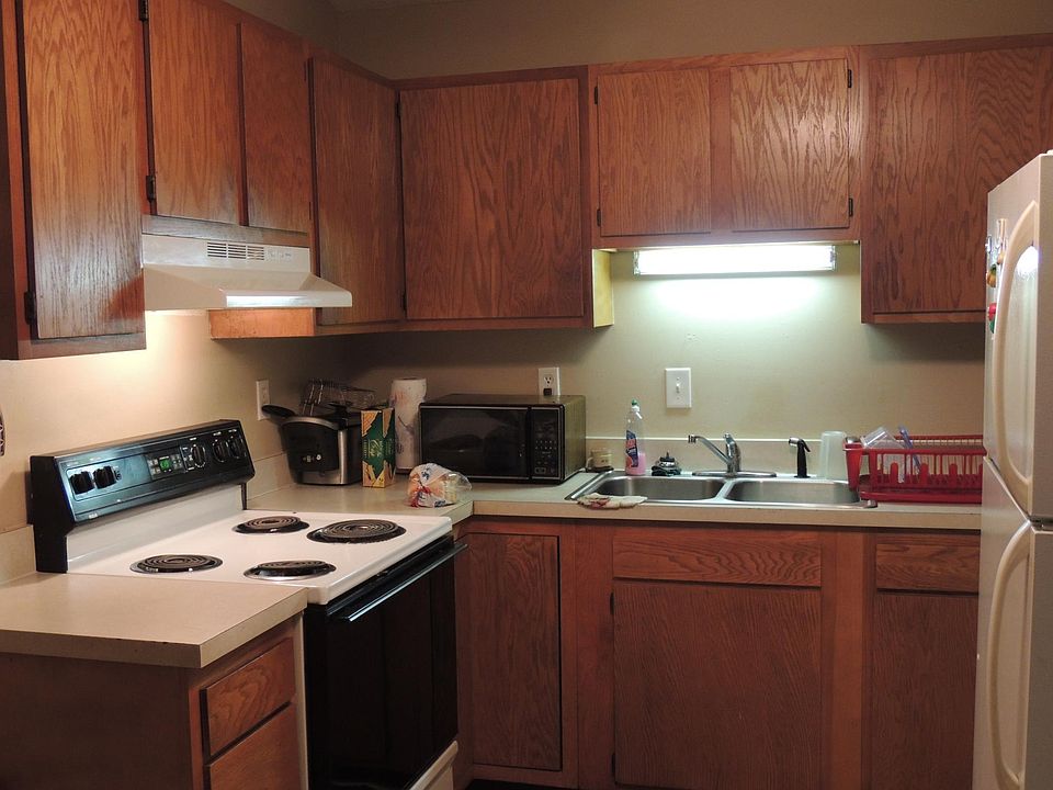 2nd image of 3209 Kemmons Dr APT 202