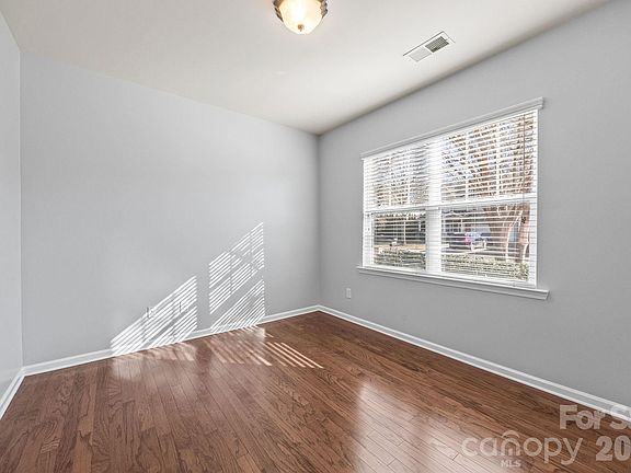 4th image of 6111 Berewick Commons Pkwy