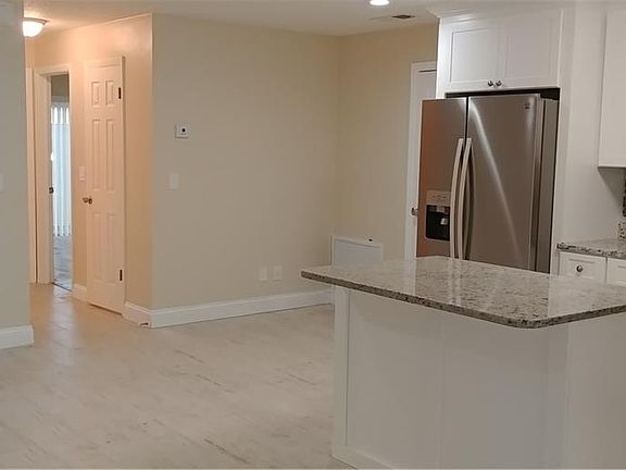 3rd image of 578 Cascade 104 Cir