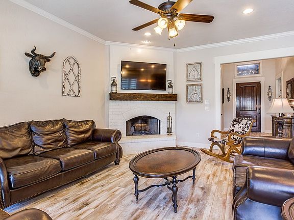 5th image of 7141 Hunnington Dr