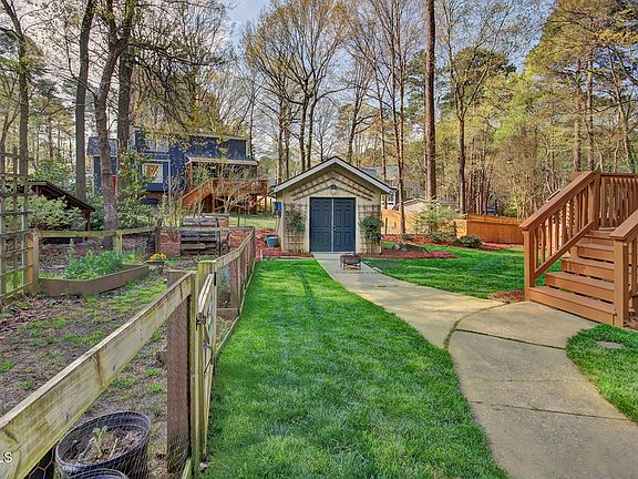 4th image of 1405 Tarbert Dr