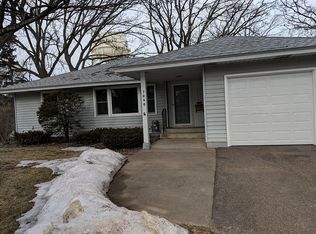 7040 W 24th St, Saint Louis Park, MN 55426