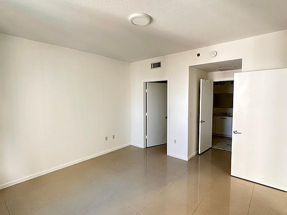 4th image of 1060 Brickell Ave APT 2313
