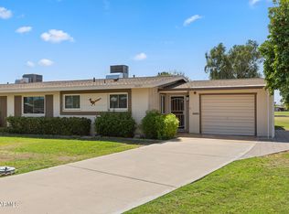 10207 W Snead Cir S, Sun City, AZ 85351