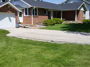 1284 N Academy St, Galesburg, IL 61401