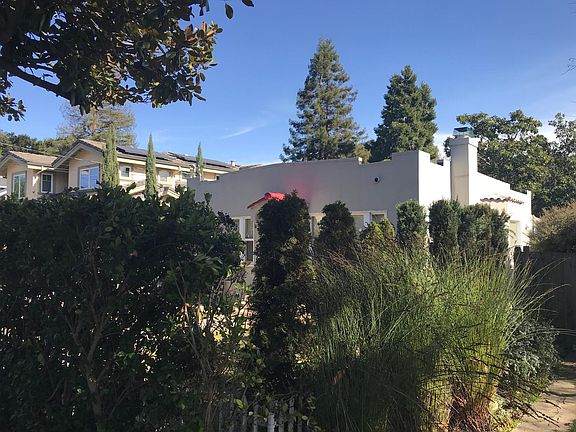 3rd image of 110 Kellogg Ave