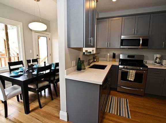 4th image of 451 Tehama St