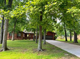 108 Wildwood Dr, Murray, KY 42071